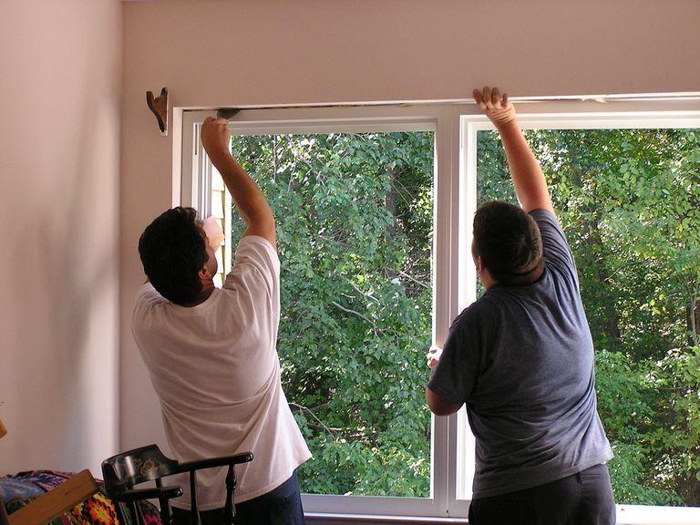 Changer une vitre avec du mastic de vitrier 